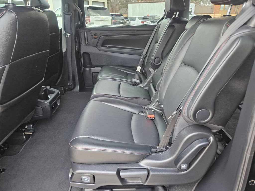 Used 2025 Honda Odyssey Sport-L image 27