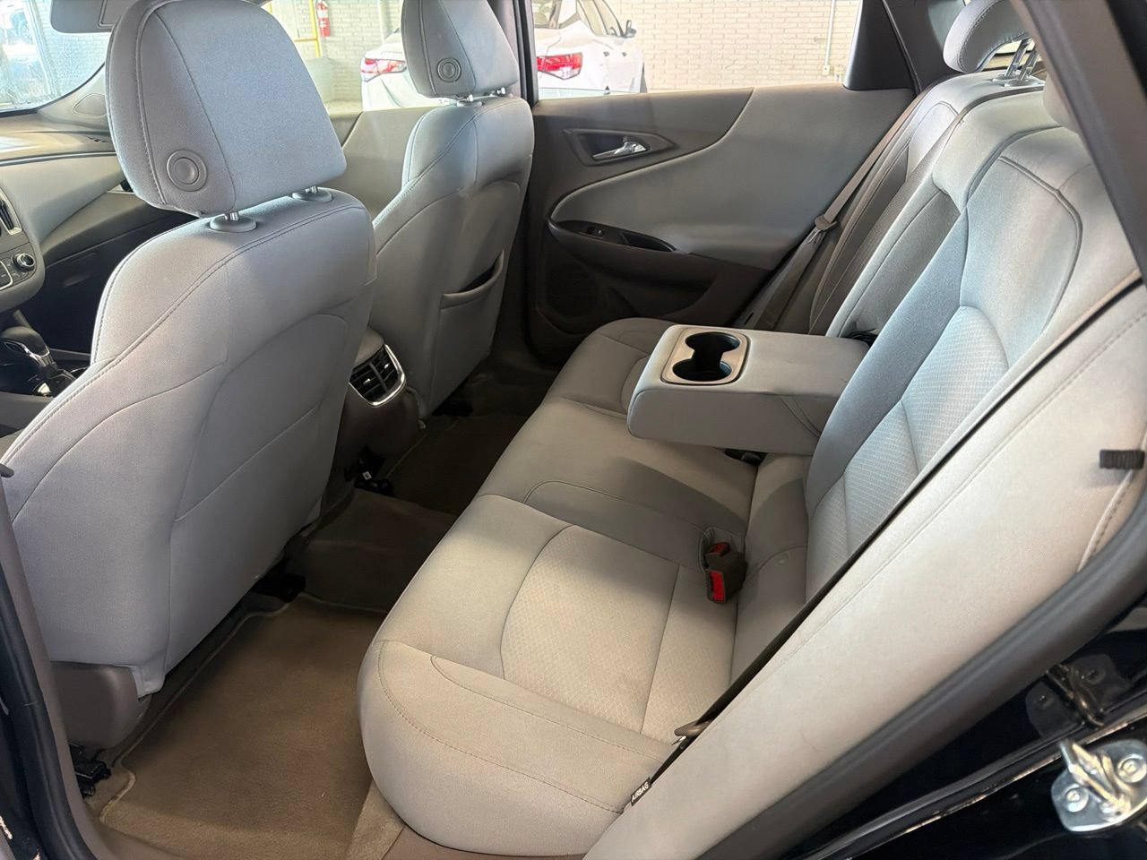 Used 2025 Chevrolet Malibu LT FWD image 12