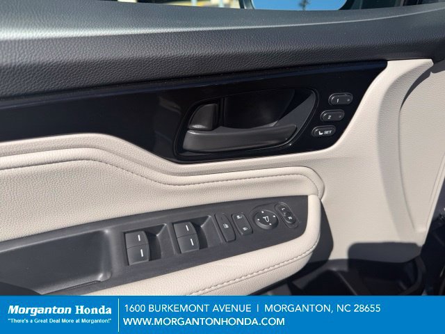 Used 2026 Honda Odyssey Touring image 8