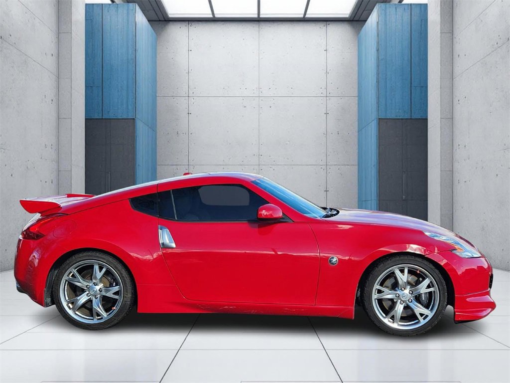 Used 2009 Nissan 370Z Touring w/ Sport Pkg image 28