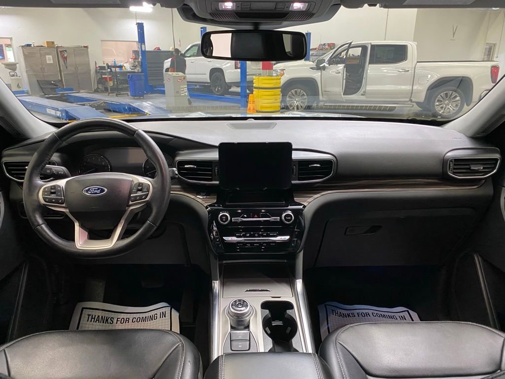 Used 2023 Ford Explorer Limited image 24