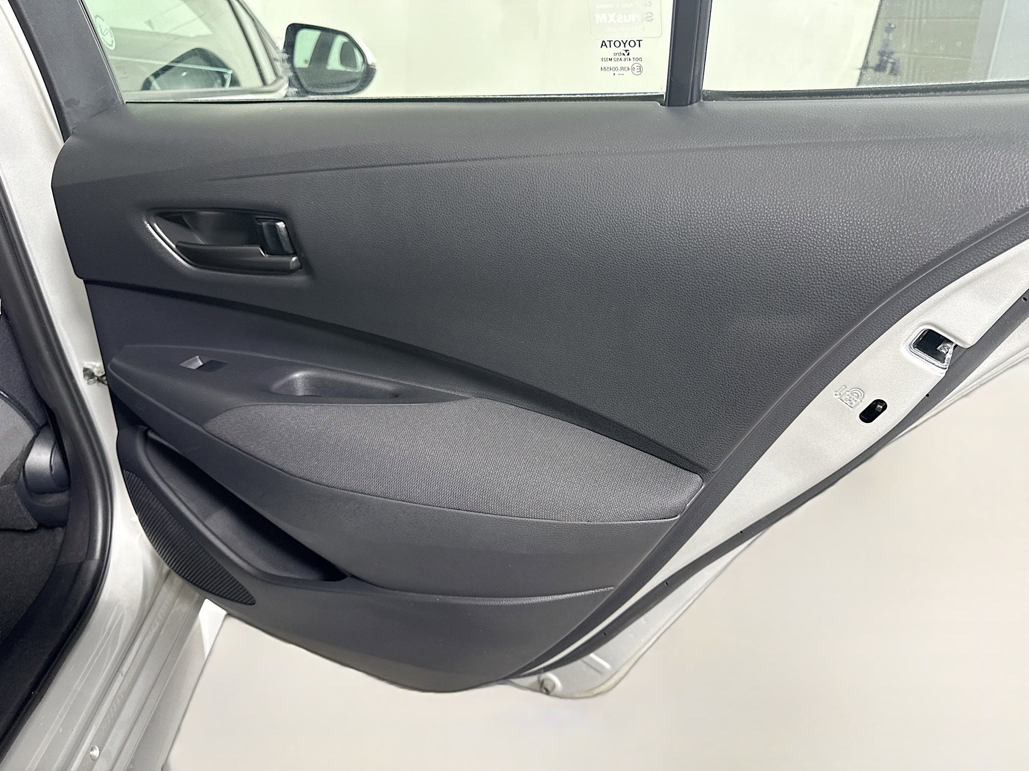 Used 2024 Toyota Corolla LE image 27