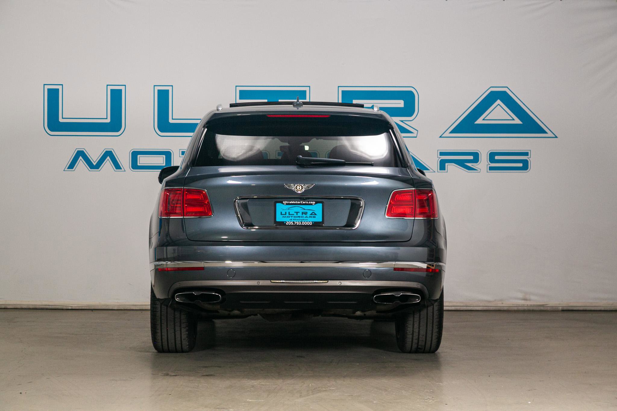 Used 2019 Bentley Bentayga AWD/4WD image 11