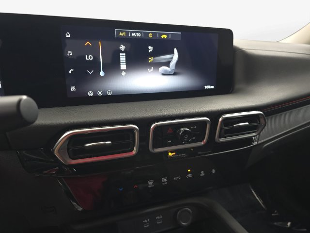 New 2027 Nissan Sentra SR w/ Floor Mat Package FWD image 25