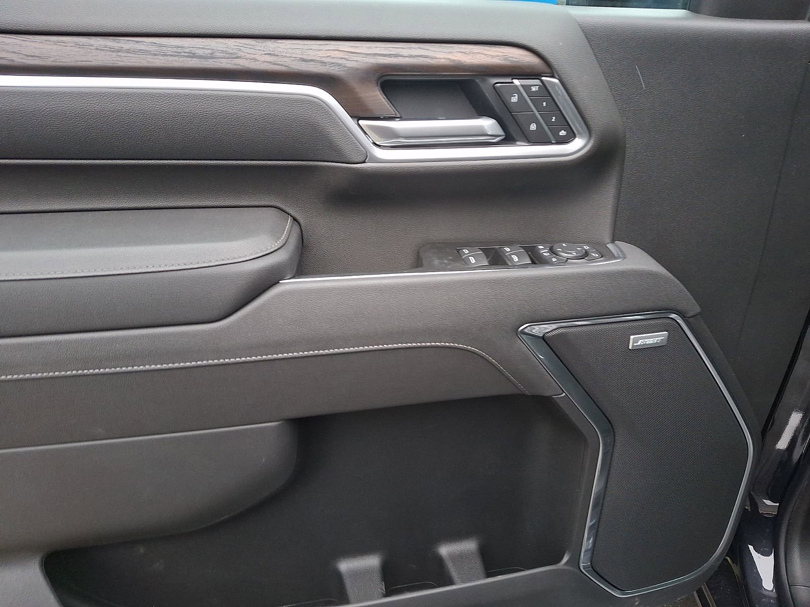 New 2026 GMC Sierra 2500 SLT w/ SLT Premium Package image 12