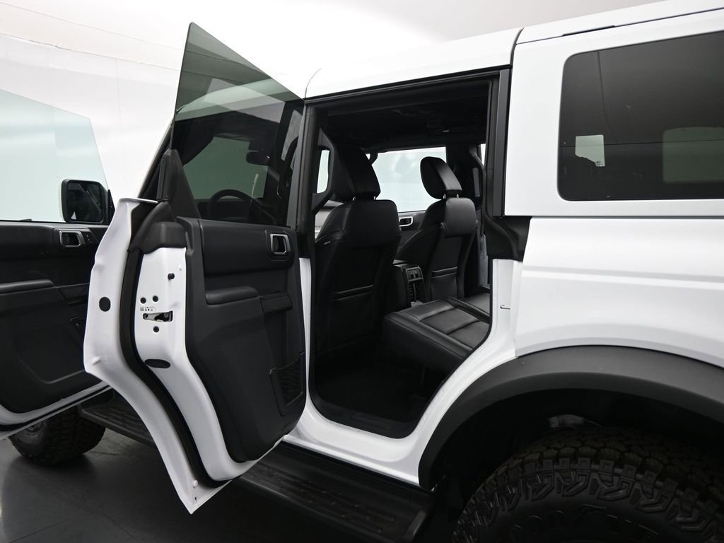 New 2026 Ford Bronco Outer Banks AWD/4WD image 16