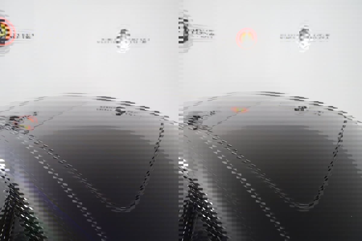 Used 2022 Porsche Cayenne Platinum Edition w/ Premium Package Plus image 32