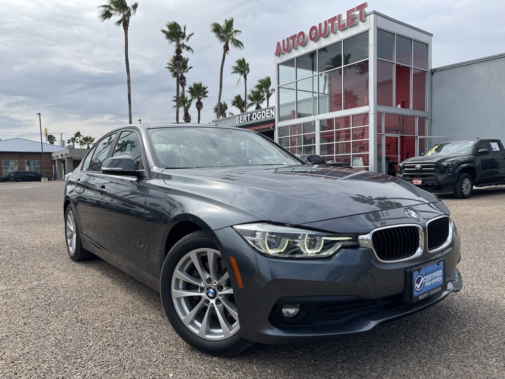 Used 2016 BMW 320i Sedan image 1