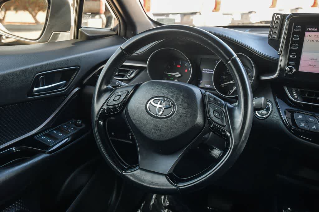 Used 2019 Toyota C-HR XLE FWD image 13