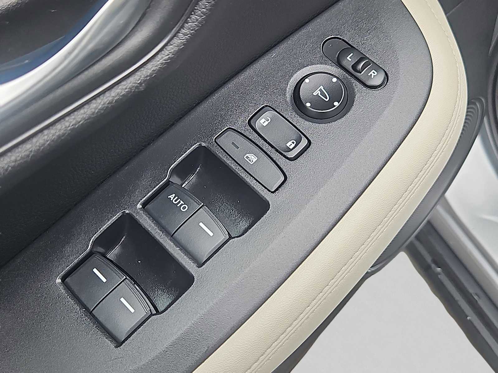 Certified 2023 Honda HR-V LX image 21