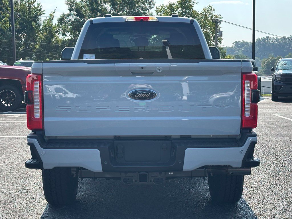 New 2026 Ford F350 XLT w/ XLT Premium Package AWD/4WD image 5