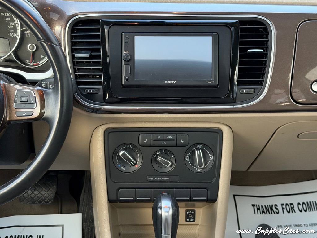 Used 2014 Volkswagen Beetle 1.8T image 17