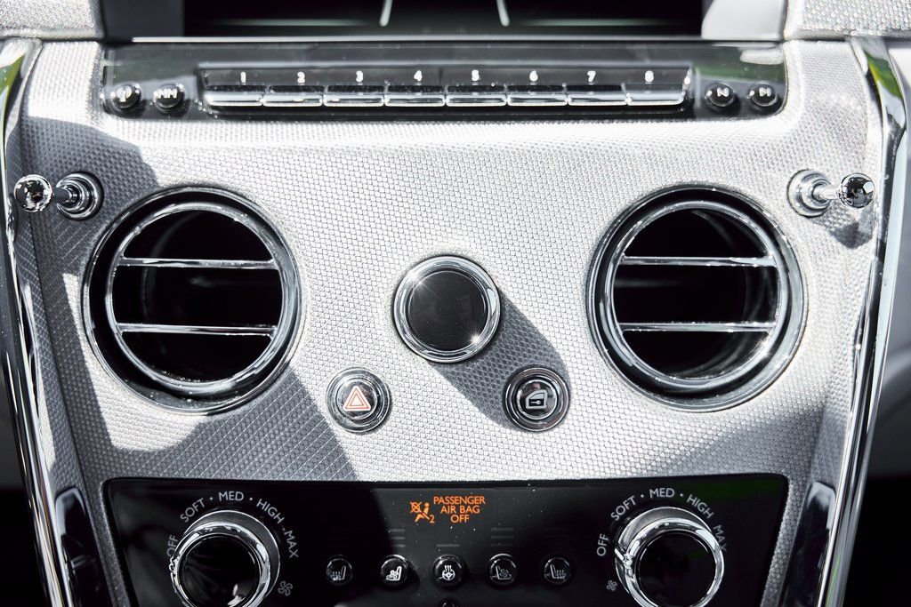 Used 2024 Rolls-Royce Cullinan image 90