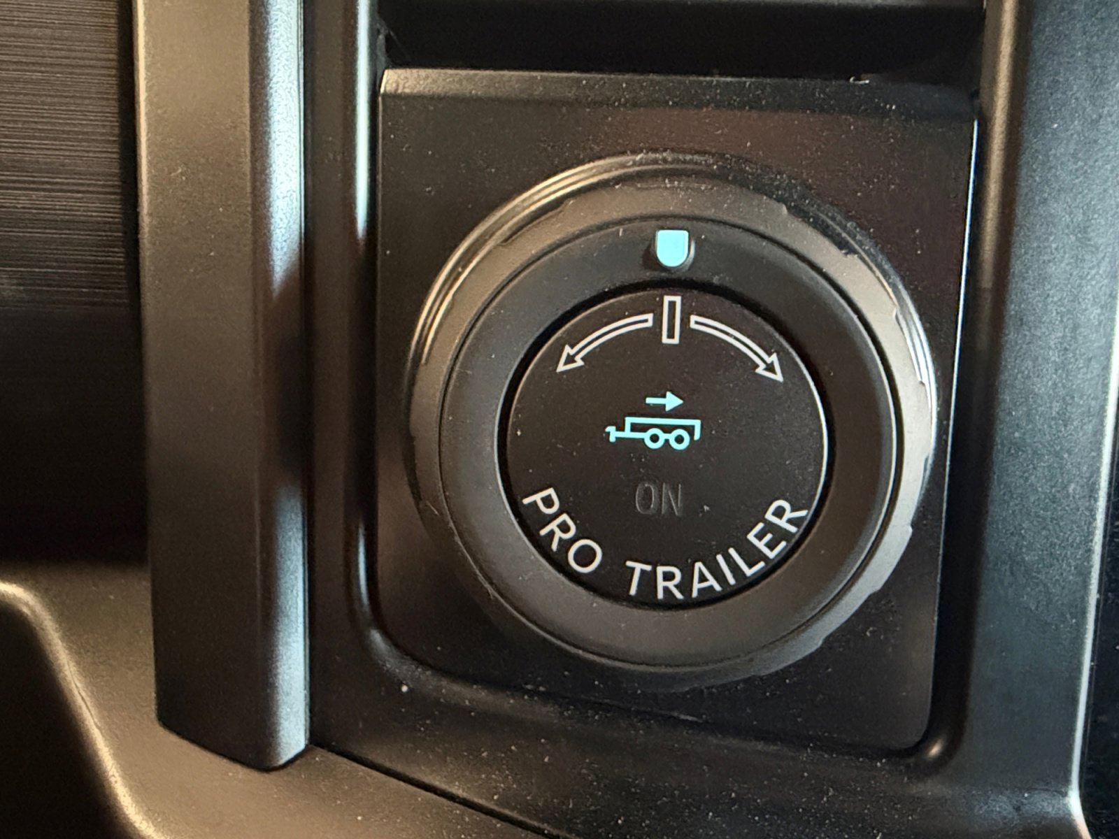 Used 2024 Ford F150 XLT w/ FX4 Off-Road Package AWD/4WD image 33