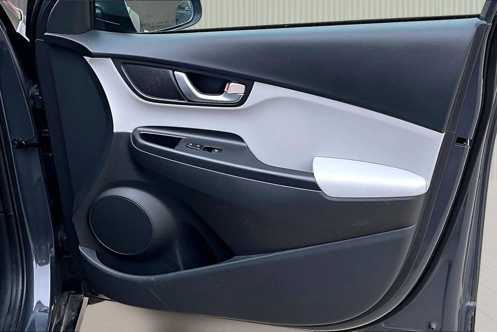 Used 2023 Hyundai Kona SEL w/ Convenience Package image 24