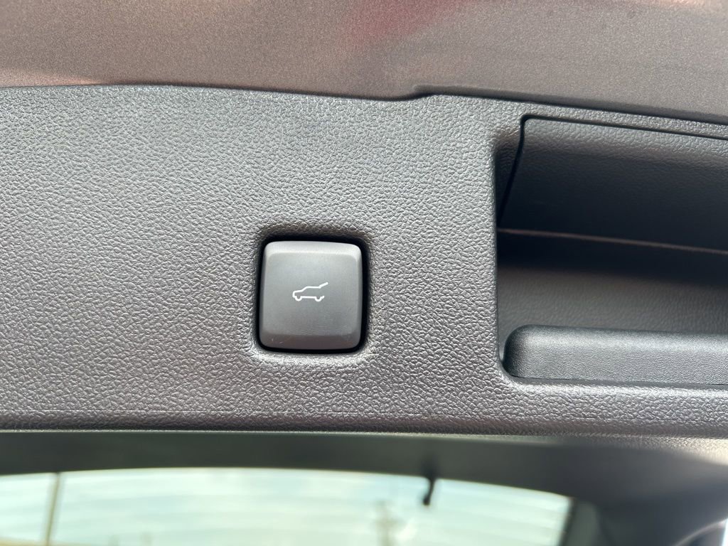 New 2025 Ford Escape SE image 34
