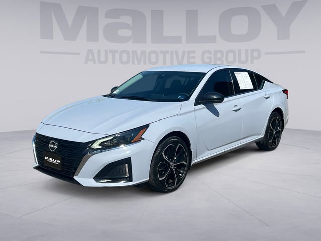 Used 2024 Nissan Altima 2.5 SR AWD/4WD image 1
