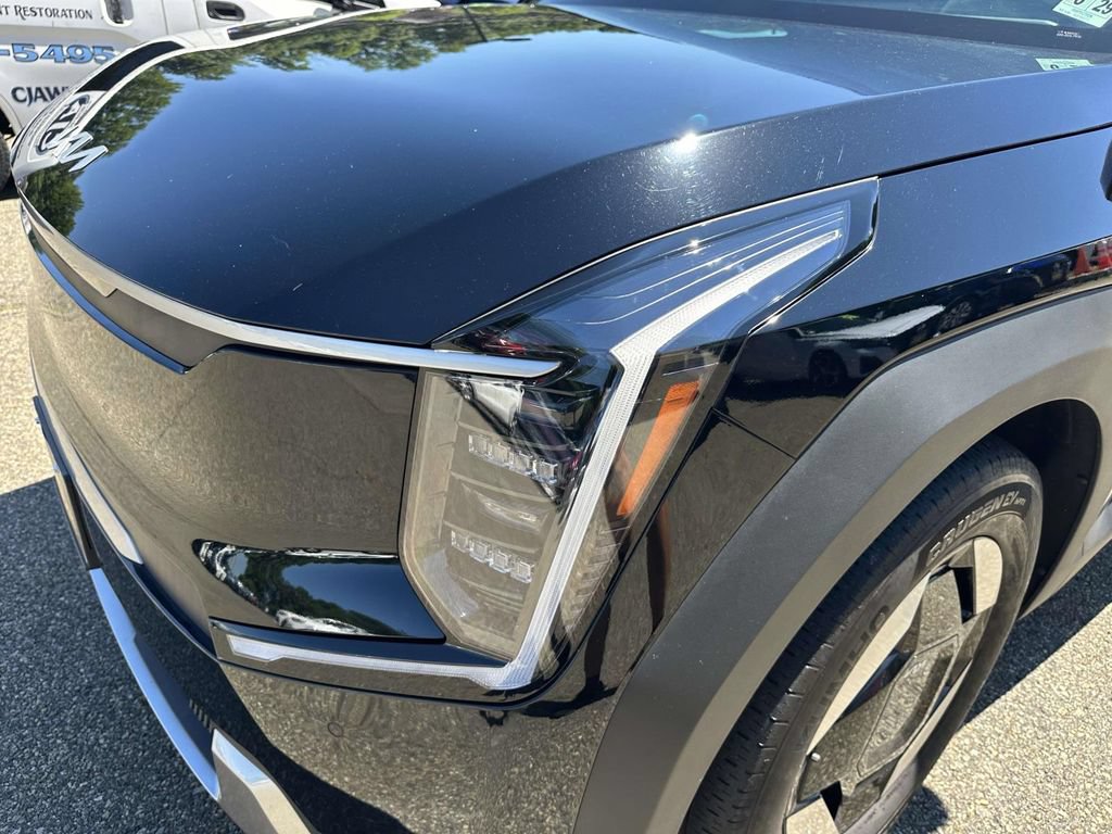 Used 2024 Kia EV9 Wind AWD/4WD image 9