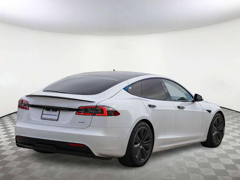 Used 2021 Tesla Model S Plaid image 4
