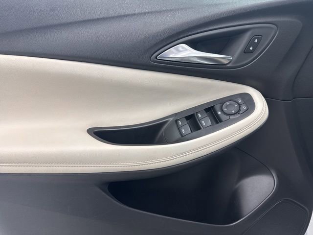 Used 2024 Buick Encore GX Sport Touring FWD image 9