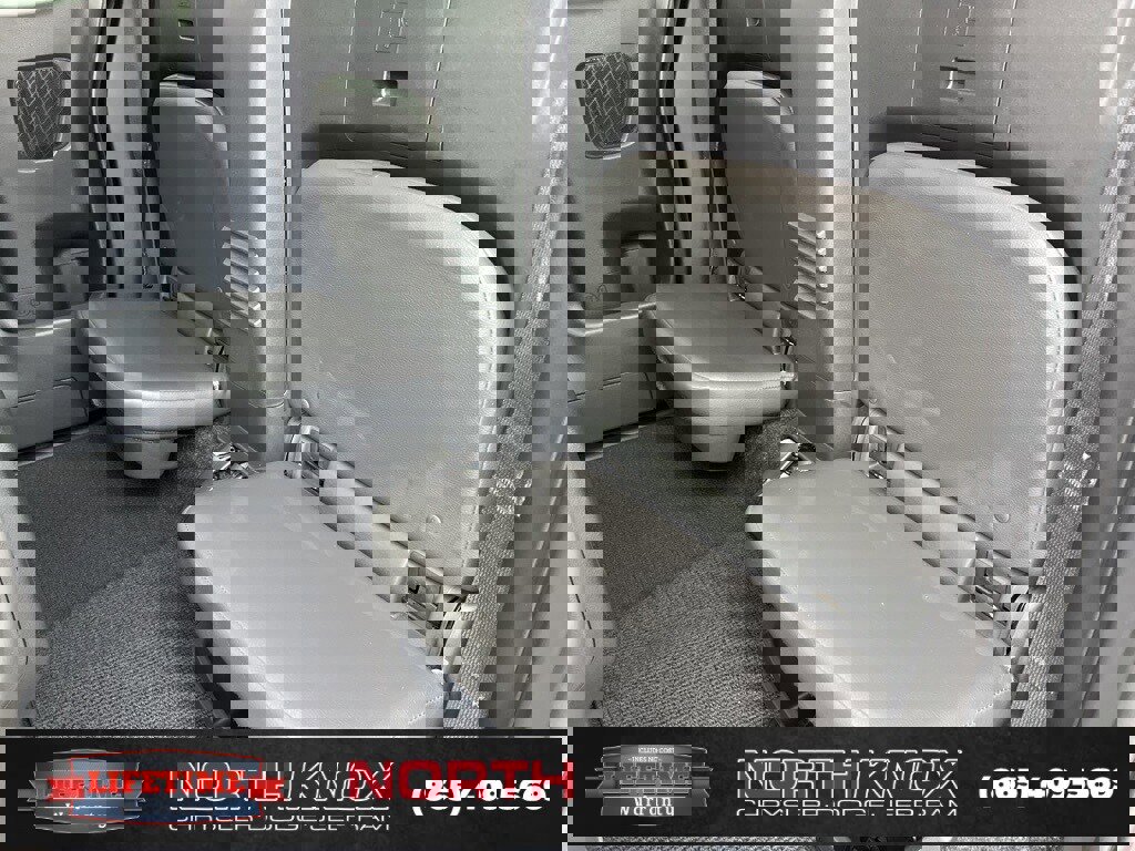 Used 2024 Nissan Frontier SV w/ Technology Package image 12