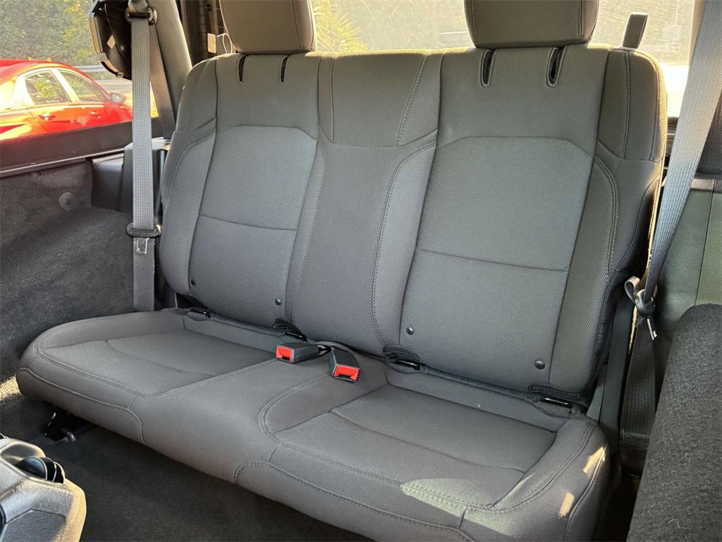 Used 2022 Jeep Wrangler Willys image 16