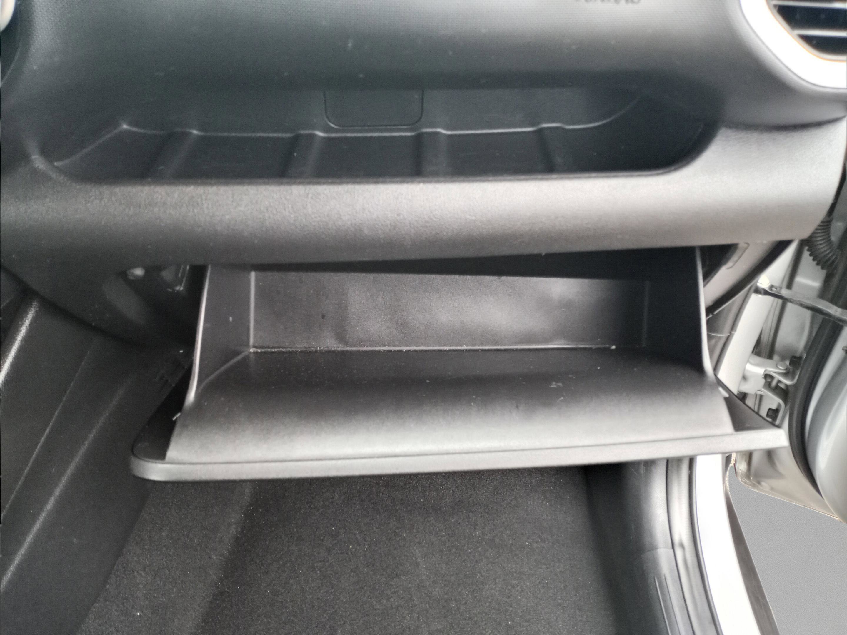 Used 2022 Hyundai Venue SEL w/ Cargo Package image 38