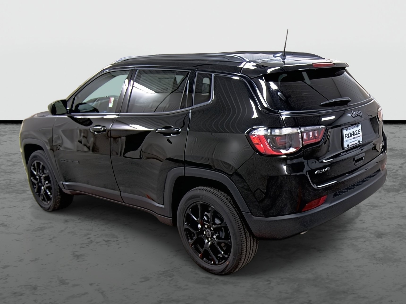 New 2026 Jeep Compass Latitude image 2