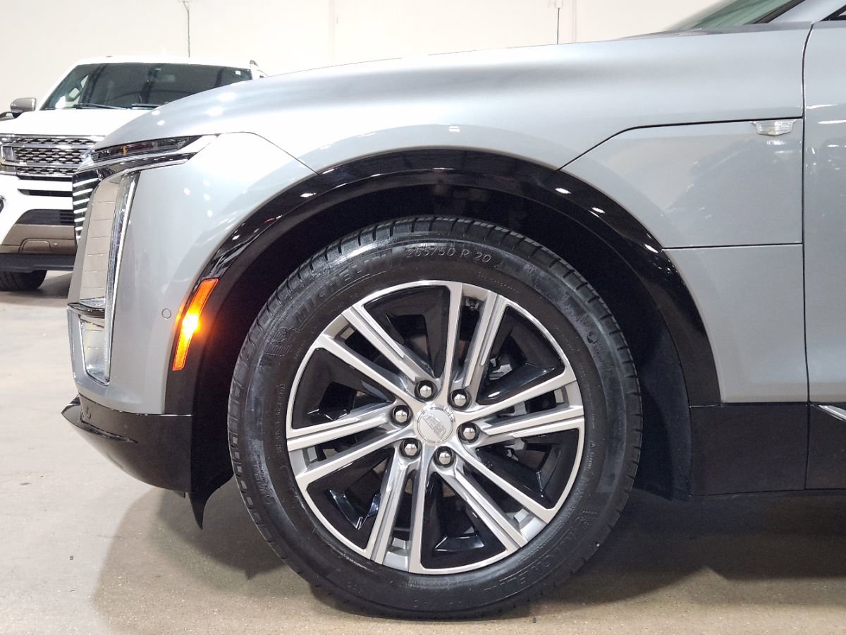 Used 2024 Cadillac Lyriq Luxury w/ LPO, Floor Liner Package image 5