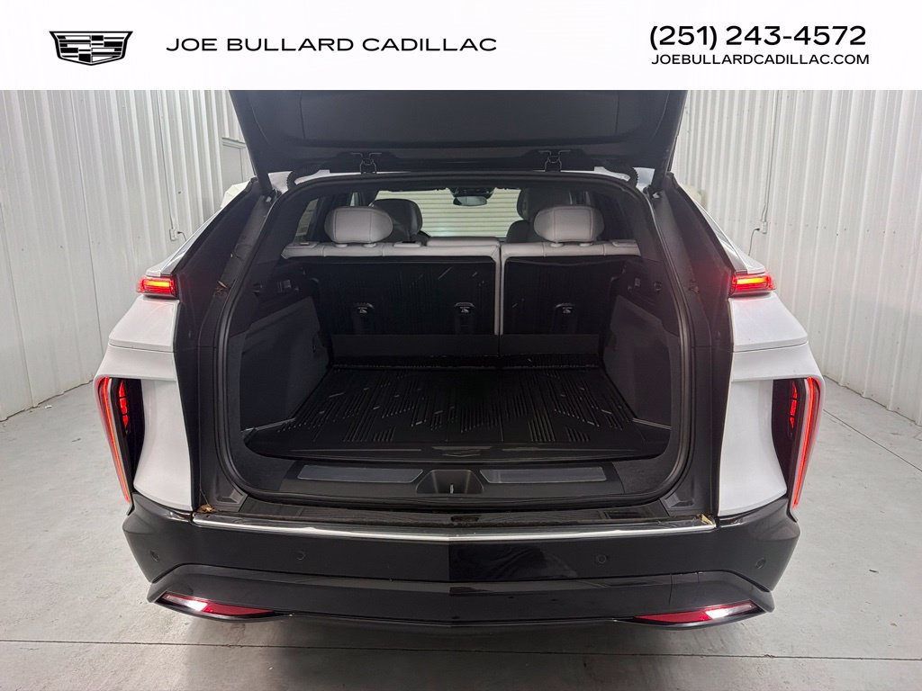 New 2027 Cadillac Optiq Luxury AWD/4WD image 18