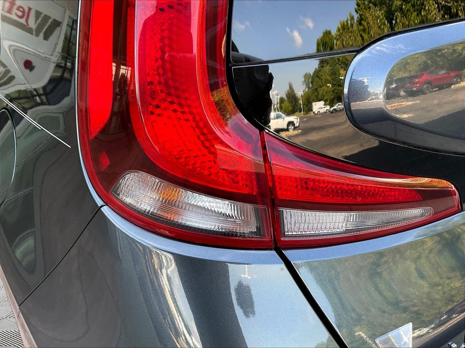 Used 2020 Kia Soul S FWD image 21
