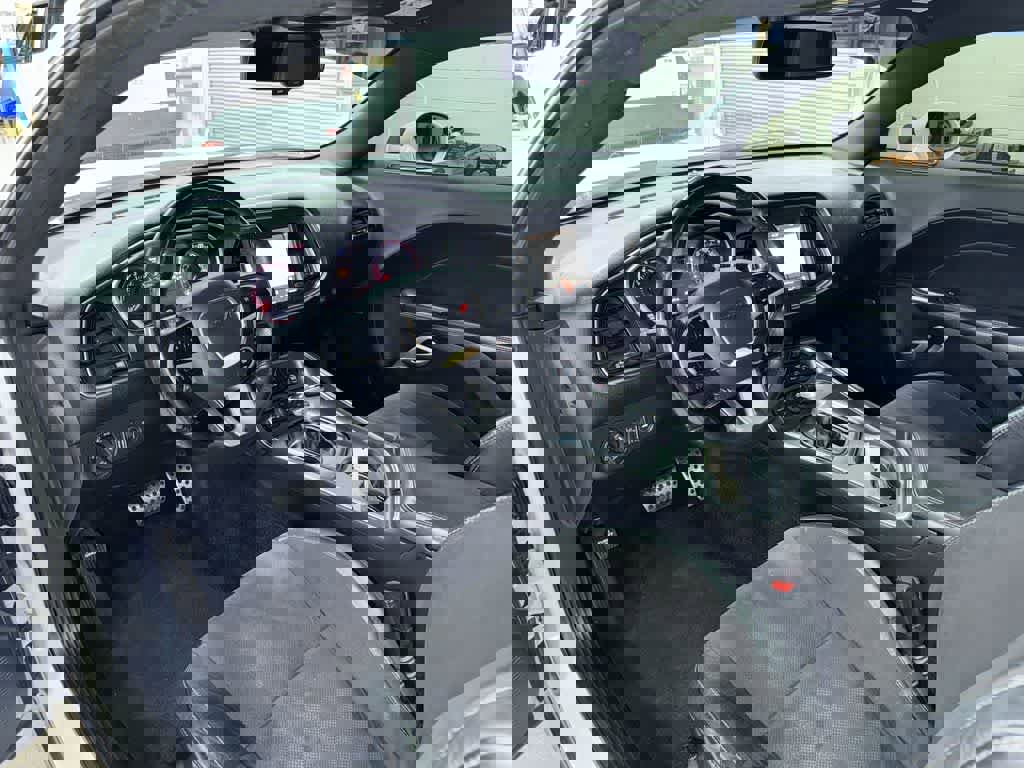 Used 2018 Dodge Challenger R/T Scat Pack w/ Leather Interior Group image 28