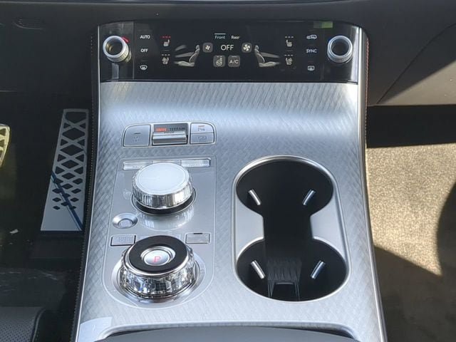 New 2026 Genesis GV70 2.5T Sport Prestige AWD/4WD image 17