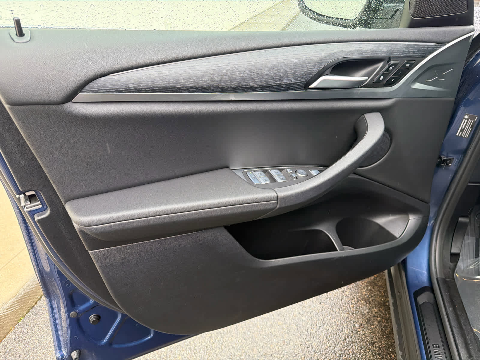 Used 2023 BMW X3 xDrive30i w/ Premium Package image 11