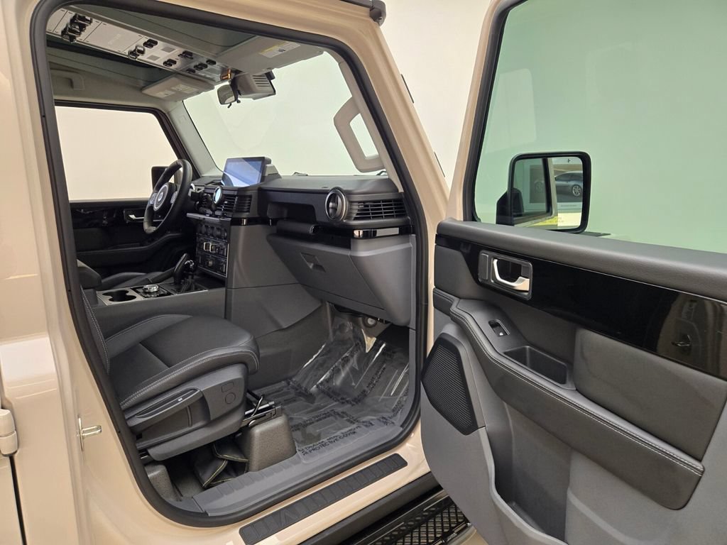 Used 2024 INEOS Grenadier Station Wagon AWD/4WD image 27