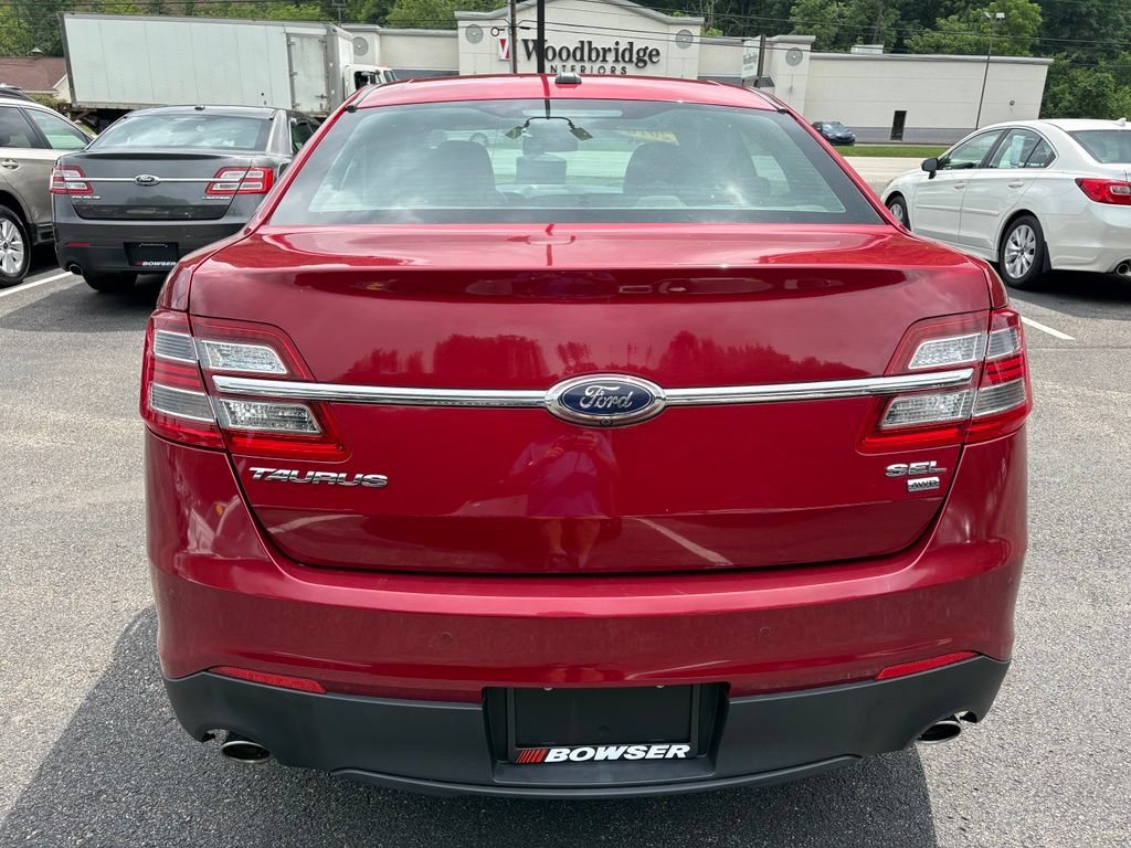 Used 2016 Ford Taurus SEL w/ Equipment Group 201A AWD/4WD image 4
