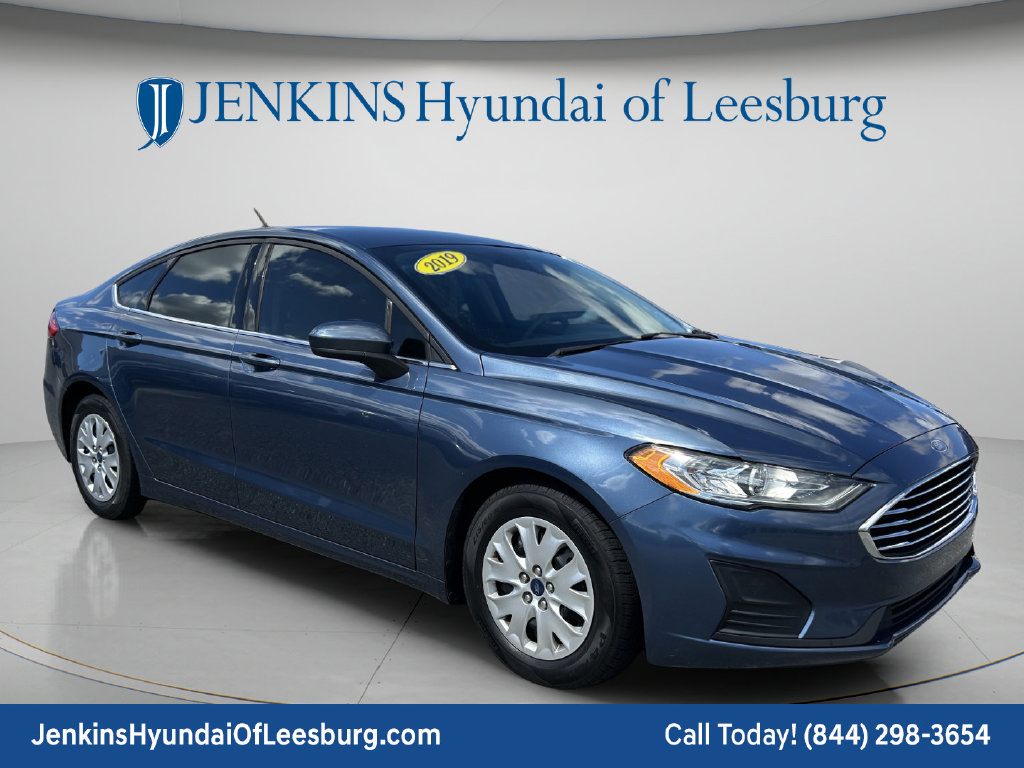 Used 2019 Ford Fusion S FWD image 1