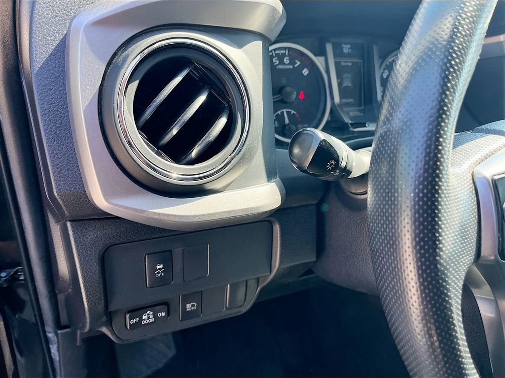 Used 2023 Toyota Tacoma SR5 w/ Black Out Package (TMS) image 10