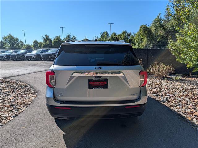 Used 2022 Ford Explorer XLT AWD/4WD image 4