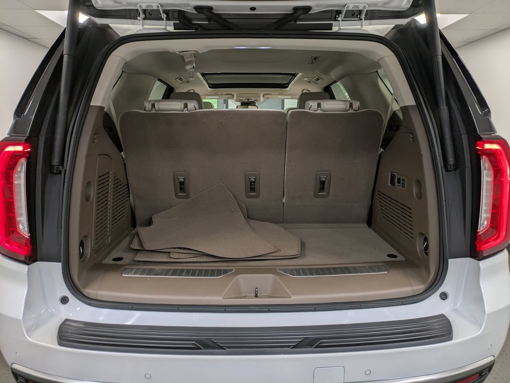 Used 2024 GMC Yukon Denali AWD/4WD image 24