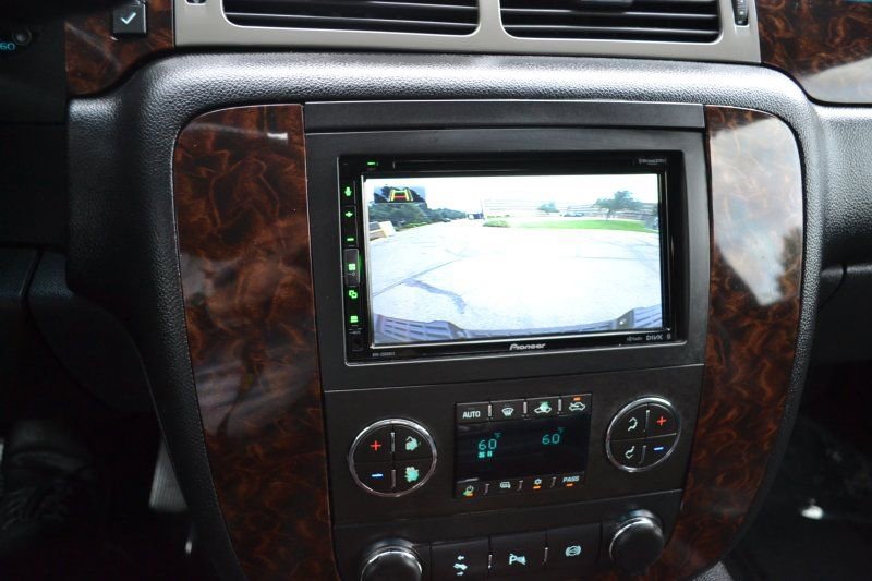 Used 2013 GMC Sierra 3500 Denali image 28