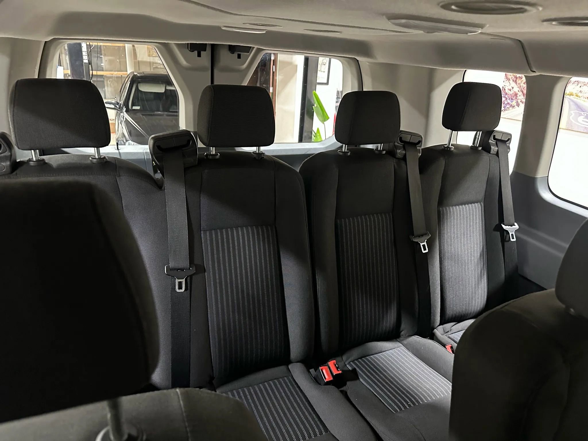 Used 2018 Ford Transit 350 XL image 30