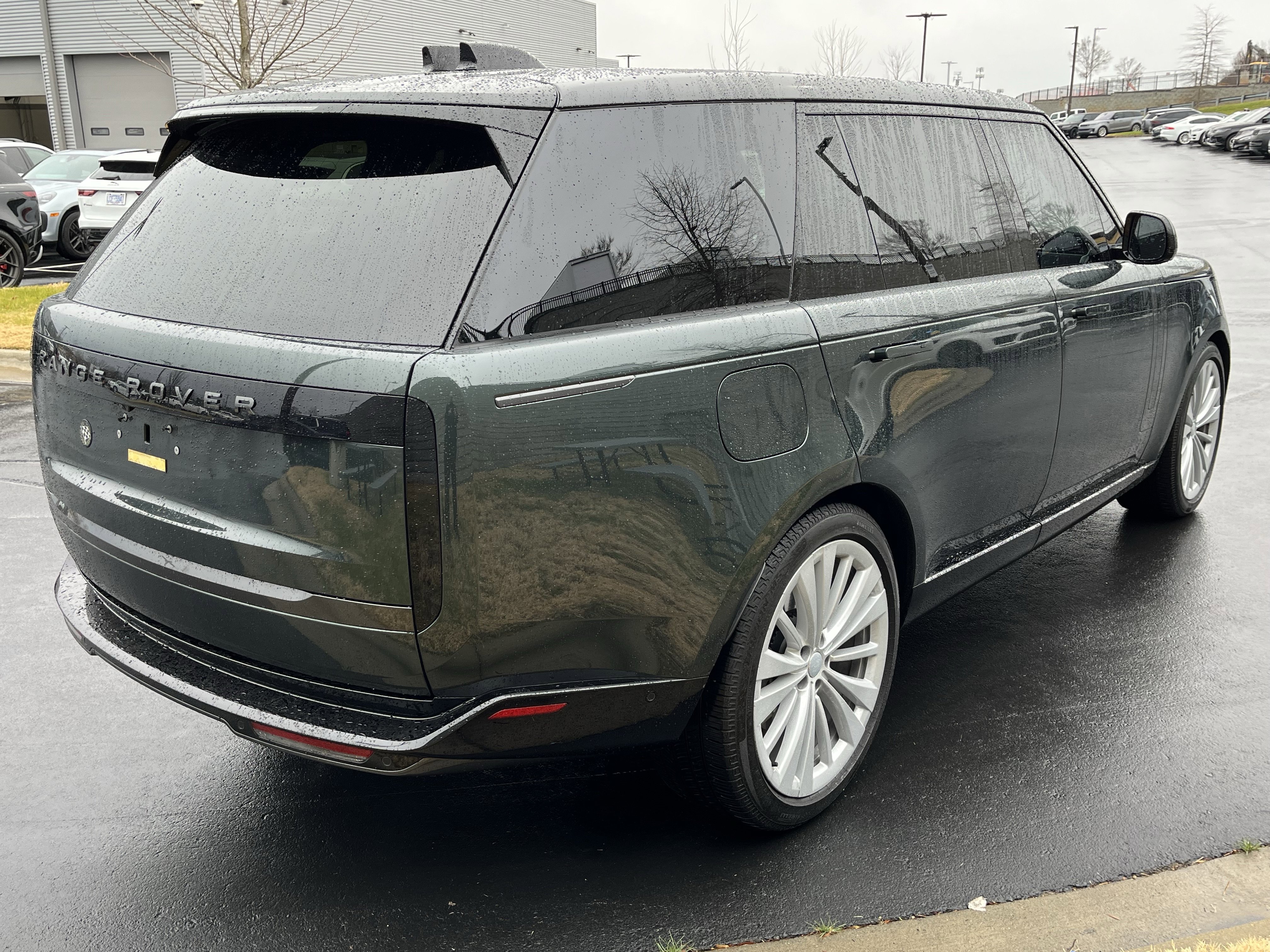 Certified 2025 Land Rover Range Rover Long Wheelbase SE image 7
