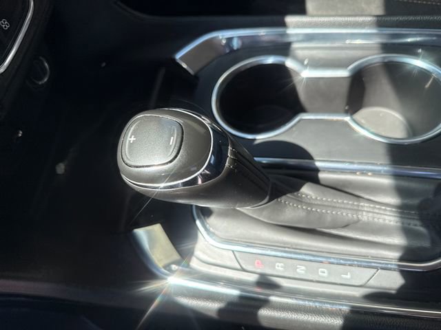 Used 2018 Chevrolet Traverse LT FWD image 18