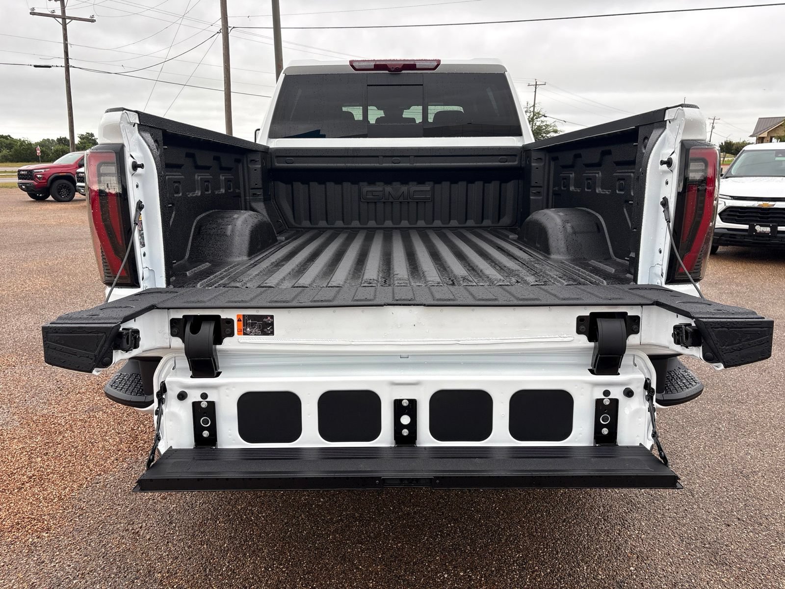 New 2026 GMC Sierra 2500 AT4 w/ AT4 Premium Plus Package AWD/4WD image 33