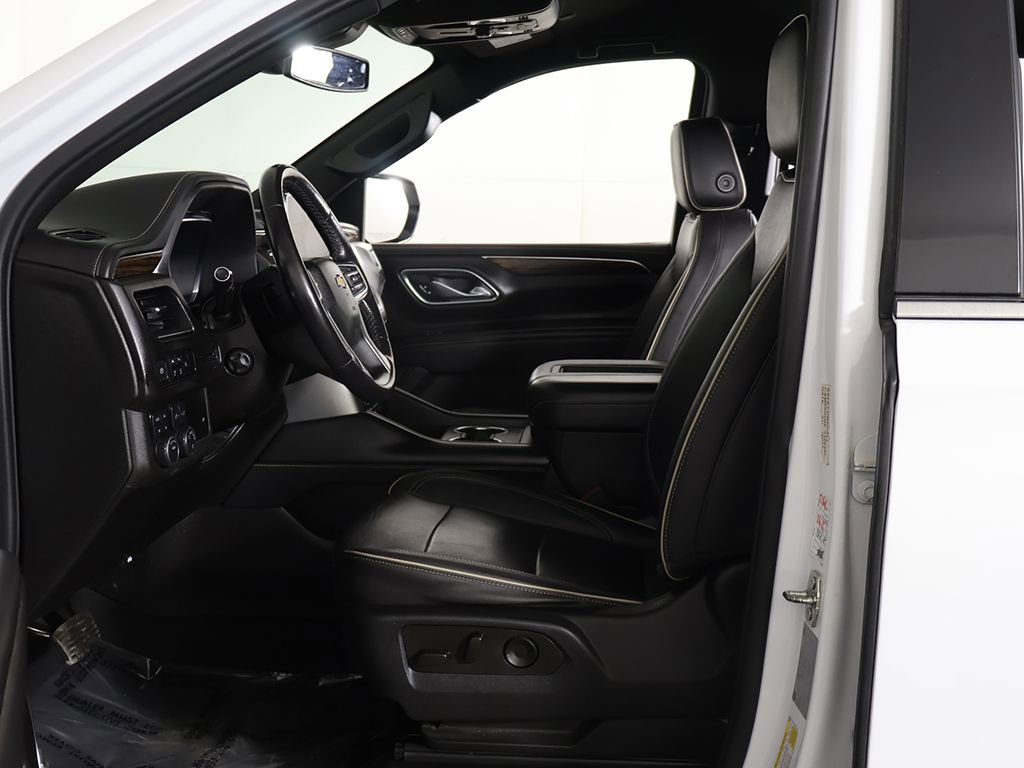 Used 2023 Chevrolet Suburban Premier AWD/4WD image 29