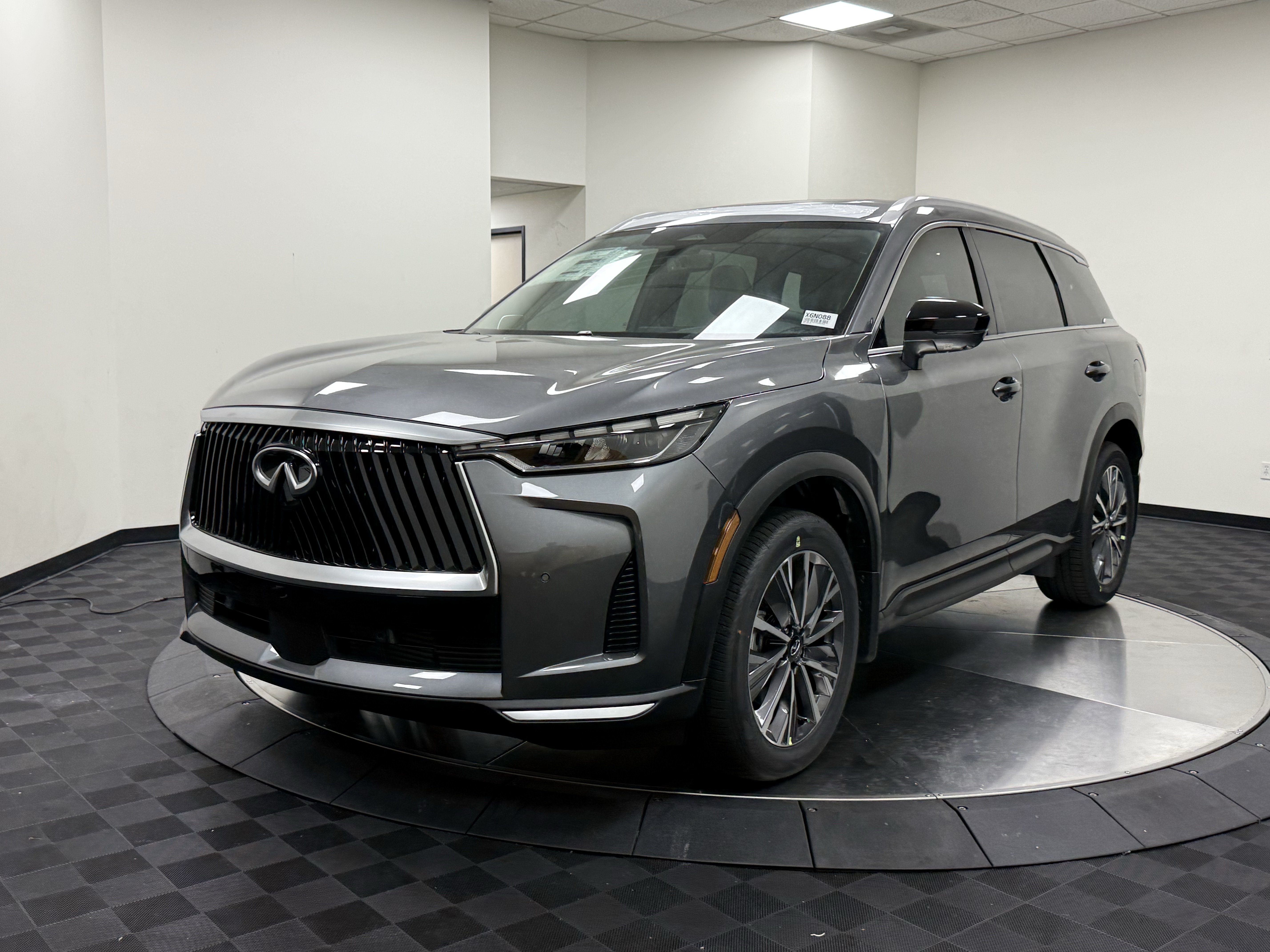 Certified 2027 INFINITI QX60 Luxe w/ Cargo Package FWD image 3