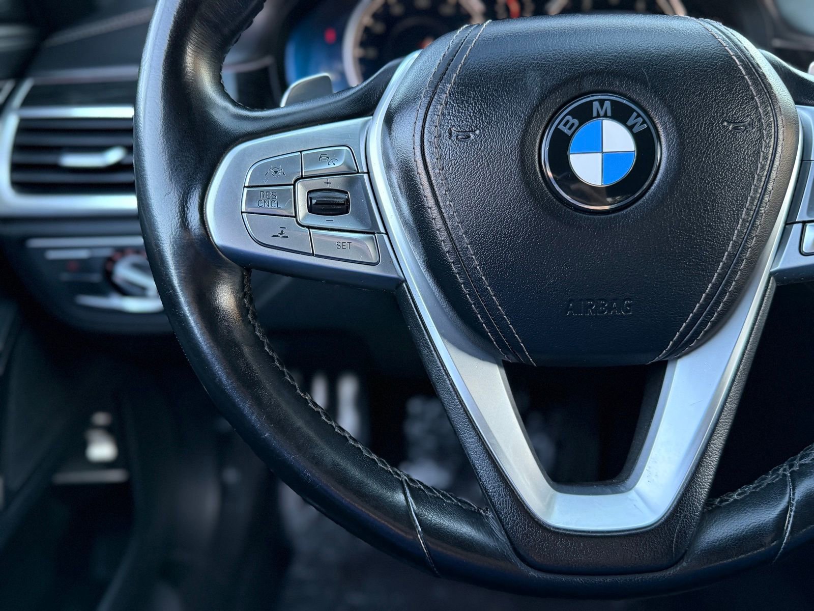 Used 2019 BMW 750i xDrive 750i xDrive w/ Executive Package image 25