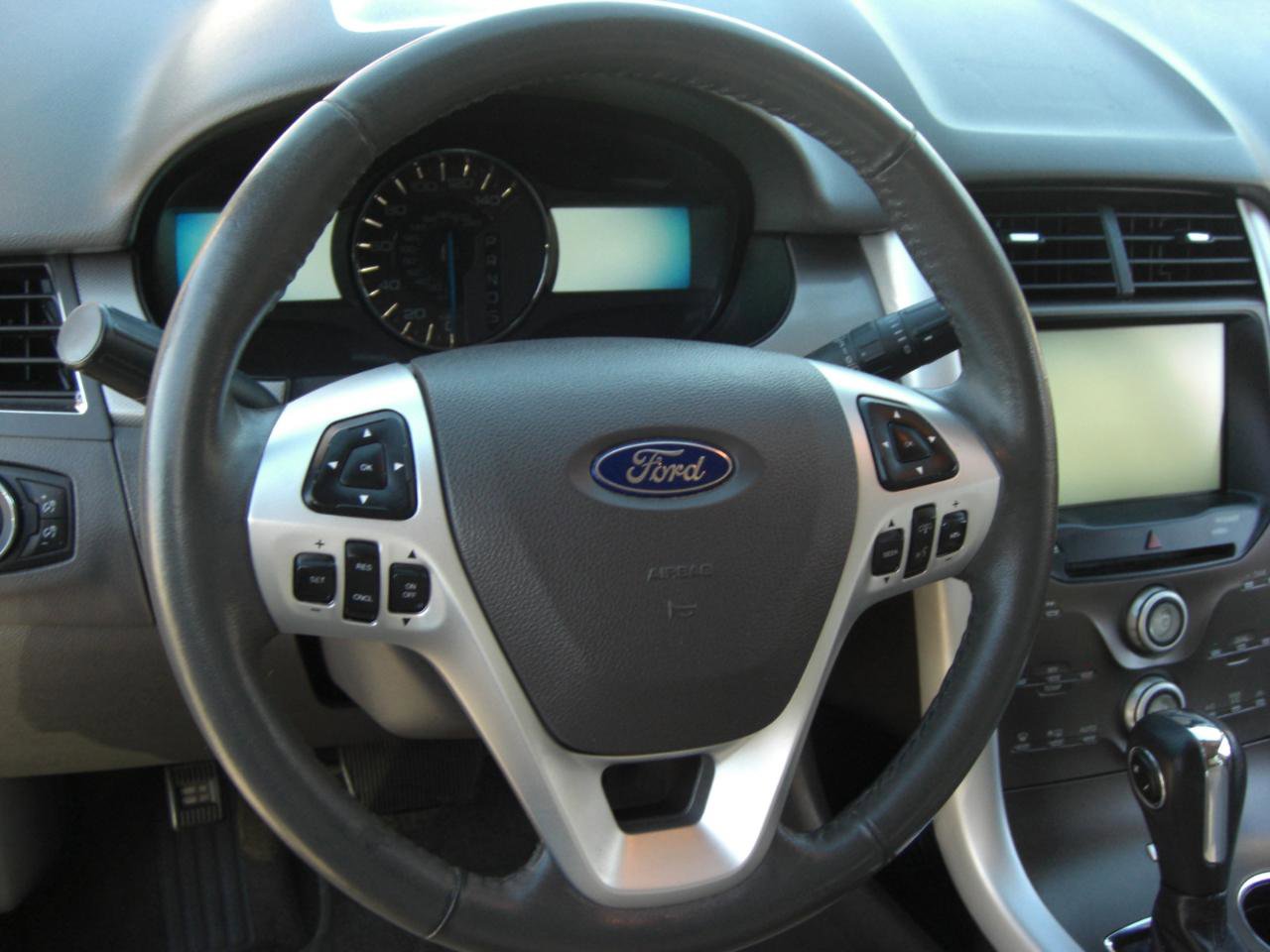 Used 2013 Ford Edge SEL AWD/4WD image 9