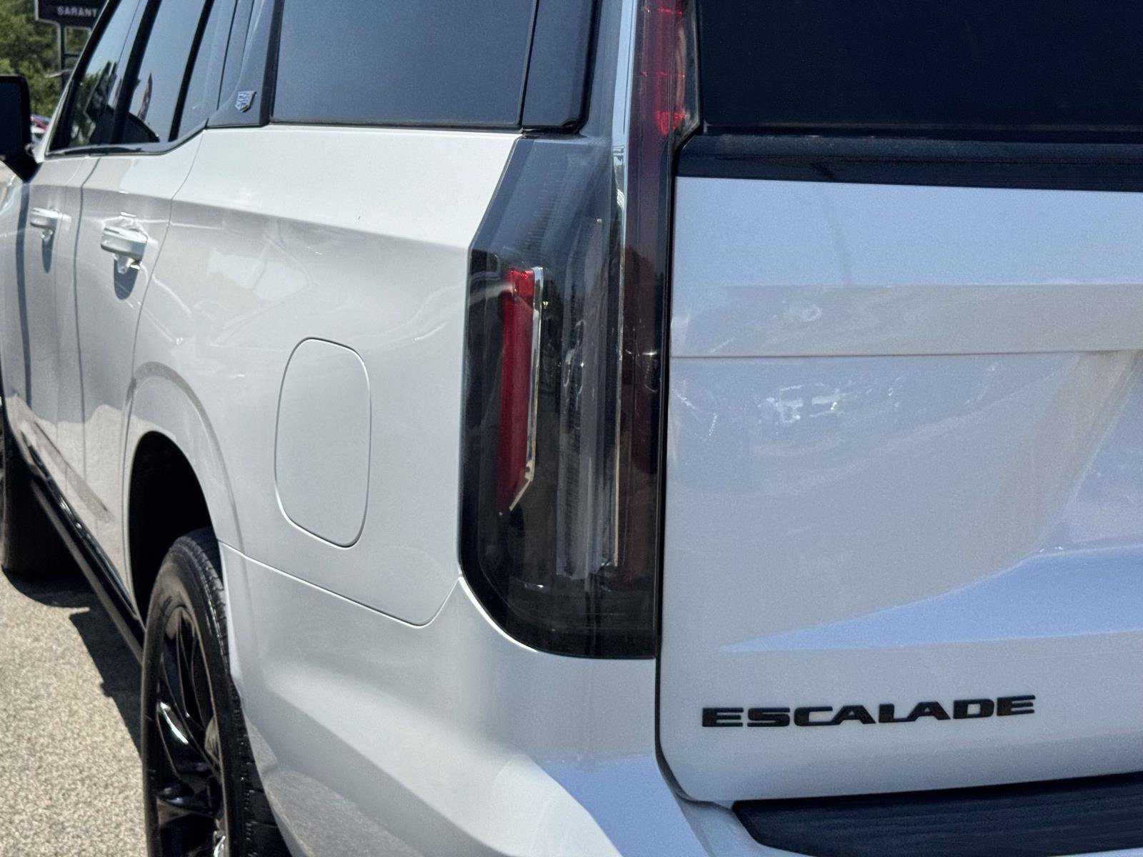 Certified 2023 Cadillac Escalade Sport Platinum w/ LPO, ONYX Package AWD/4WD image 10